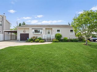 32 46th Street, Islip, NY