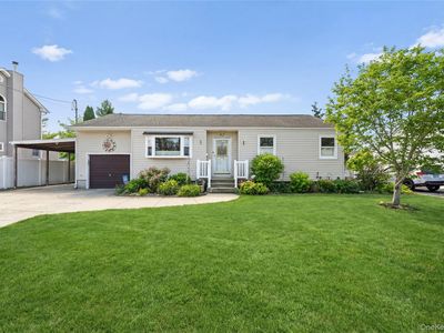 32 46th Street, Islip, NY, 11751