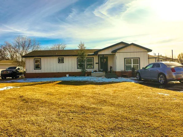 501 Smith Cir, Lindsay, OK 73052