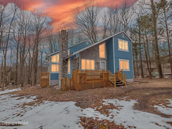 77 Livingston Ln, Gouldsboro, PA 18424