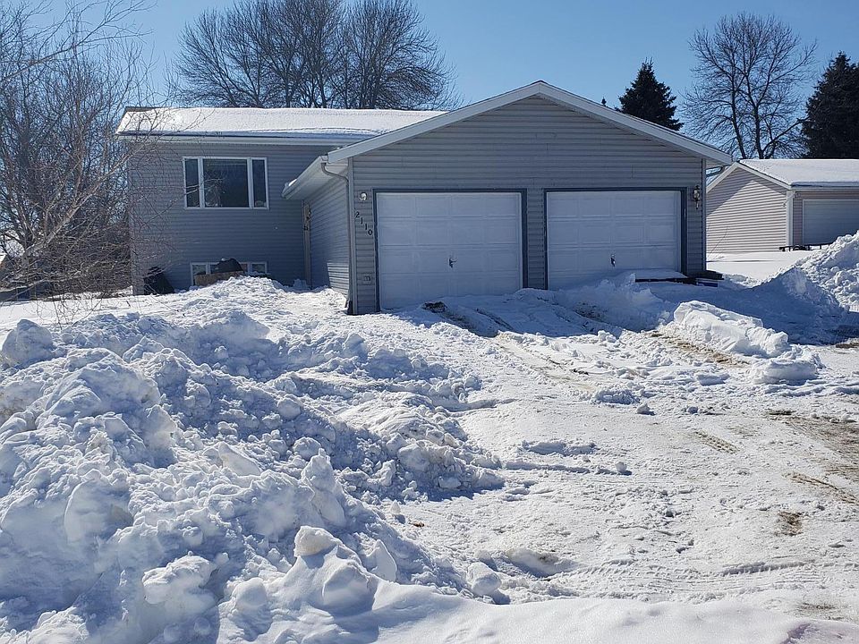 1st image of 2110 Lake Park Pl