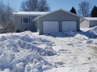 2110 Lake Park Pl, Alexandria, MN 56308