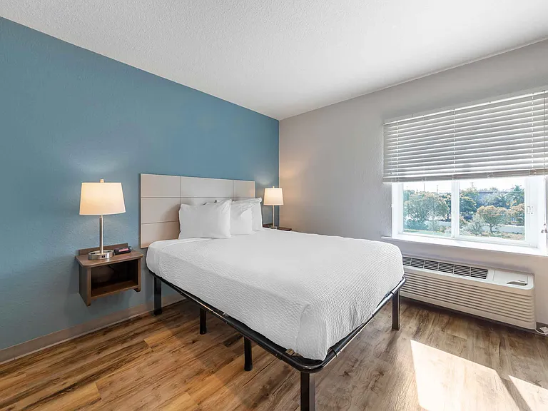 Studio Suite - 1 Queen Bed