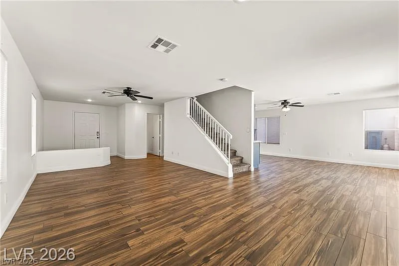 4 bed, 2.5 bath, 2204 sqft, $2,250 — Photo 3