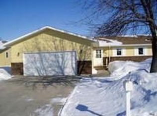 1428 15th Ave N, Wahpeton, ND 58075
