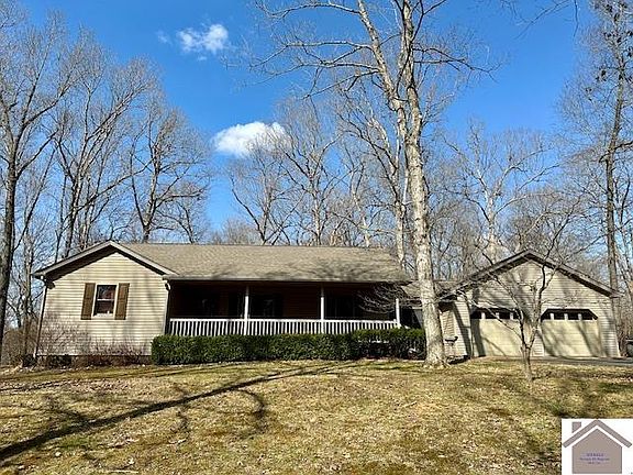 2nd image of 210 Mullins Ln