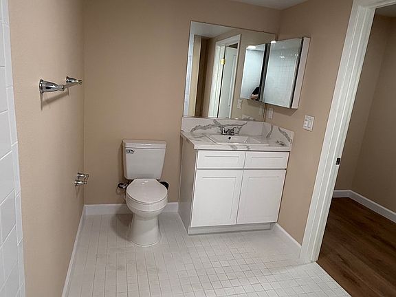 3rd image of 7418 Mount Vernon St #D