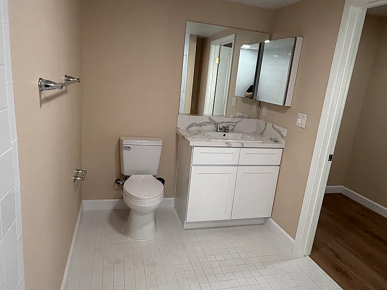 7418 Mount Vernon St #D — Photo 3