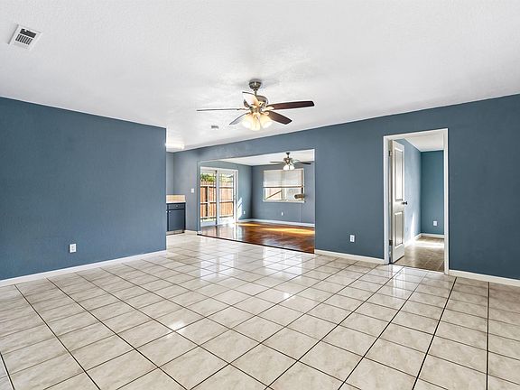 3rd image of 2800 Bateman Ln