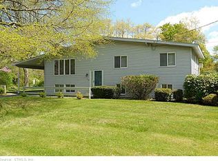 5 Cambridge Ct E, Old Saybrook, CT 06475
