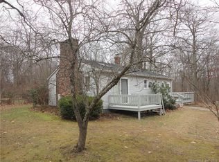 8 Oconnell Rd, Colchester, CT 06415