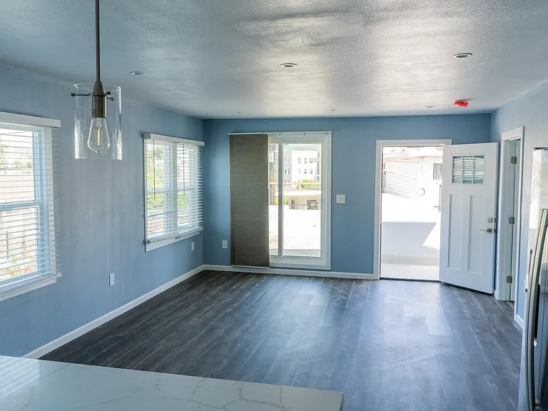 3115 13th Ave — Photo 10