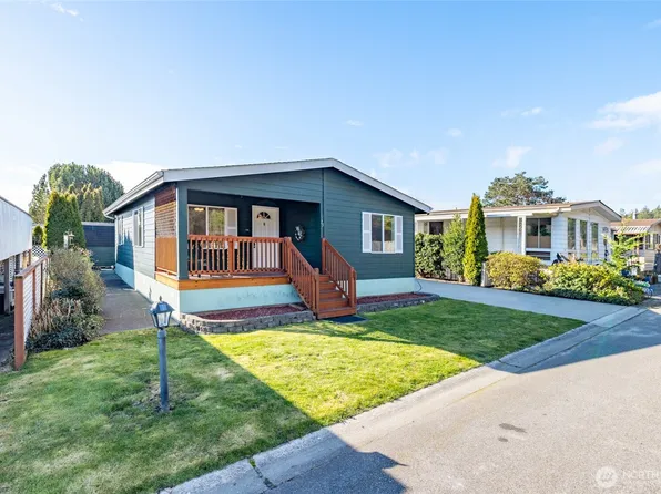 225 NE Ernst Street #73, Oak Harbor, WA 98277