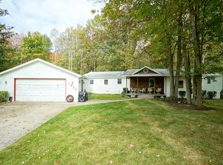 1835 Smith Ct, Midland, MI 48640