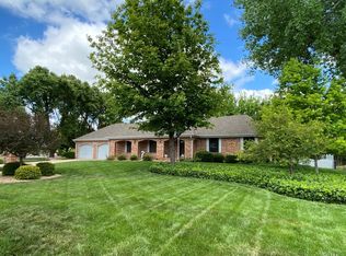 705 Victoria Hgts Ter, Salina, KS 67401