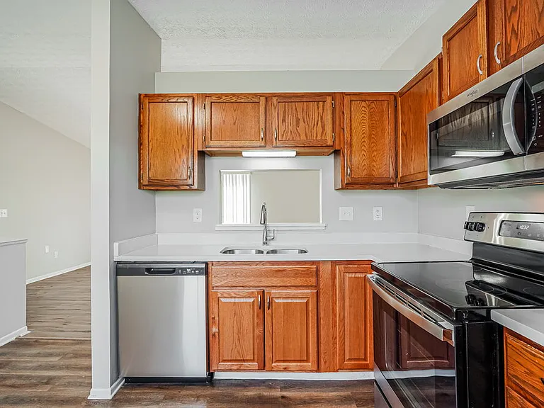 794 Wallinger Dr — Photo 7