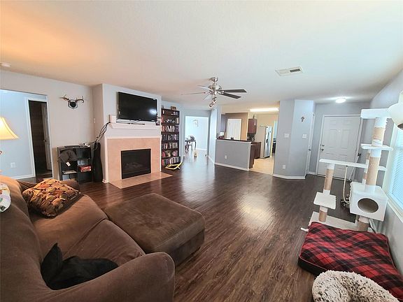 4th image of 5411 Peppercorn Dr