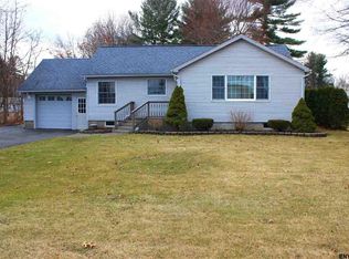 1113 Dunnsville Rd, Schenectady, NY 12306