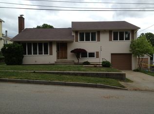 40 Newman Ave, Johnston, RI 02919