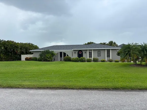 17071 Waters Edge Circle, North Fort Myers, FL 33917