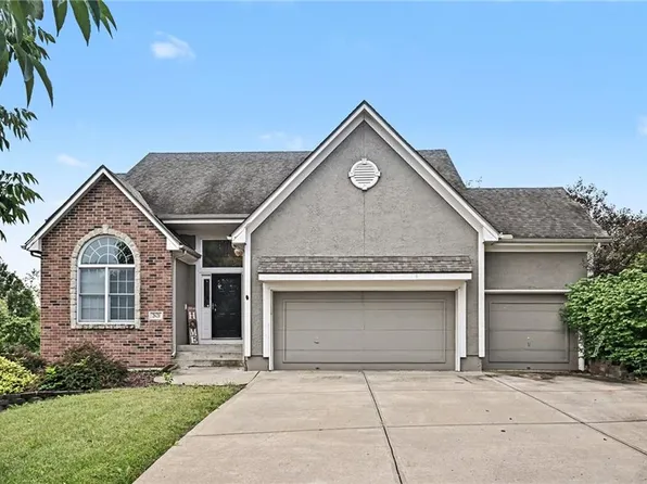 2621 SW 10th St, Lees Summit, MO 64081