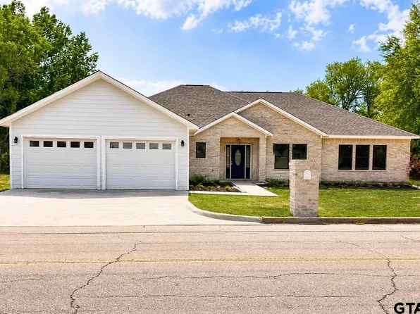 1400 E 1st St, Mount Pleasant, TX 75455