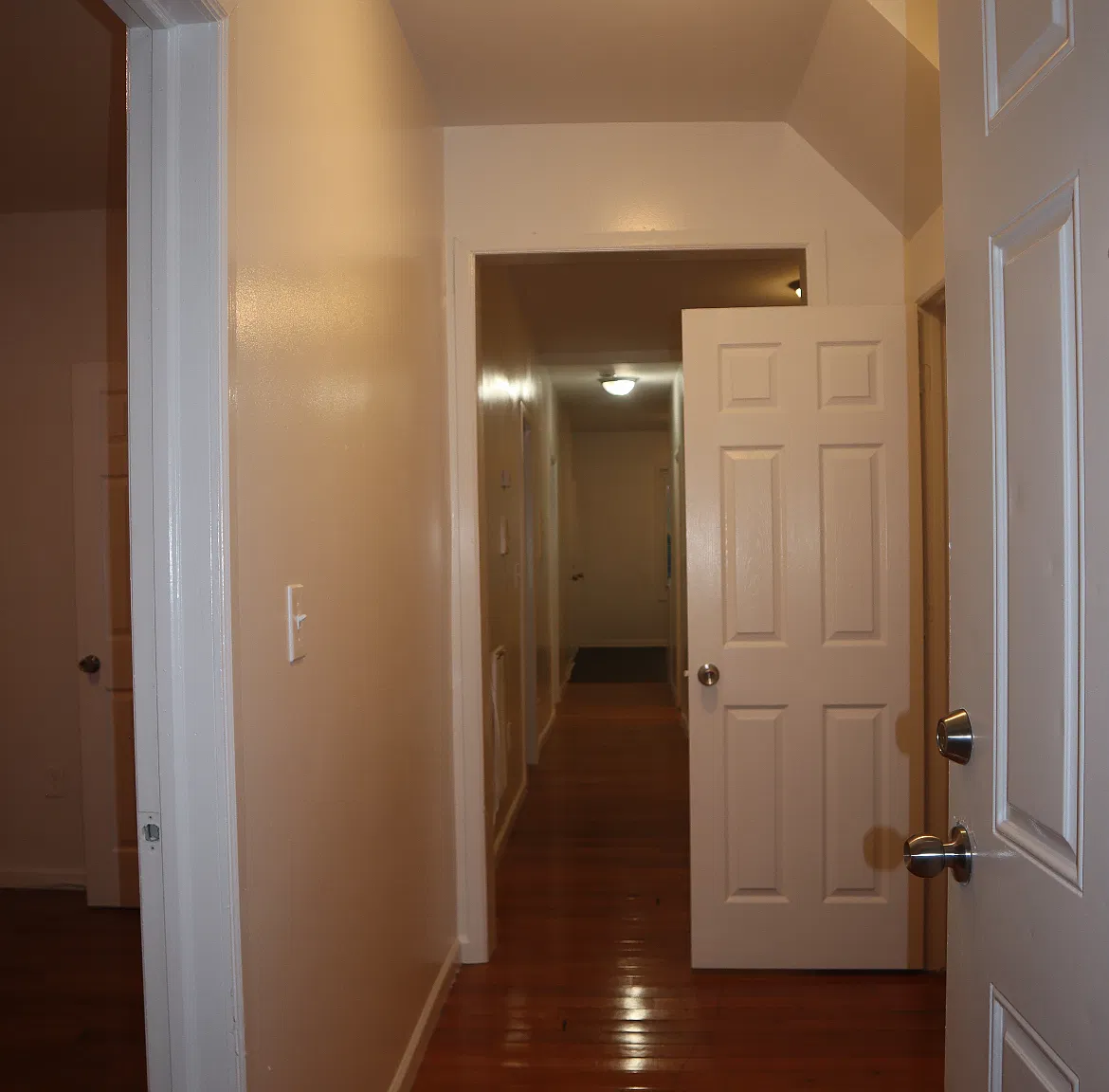 3 bed, 1000 sqft, $2,195 — Photo 4
