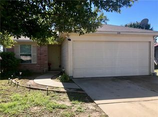 228 Brickyard Ln, Jarrell, TX 76537