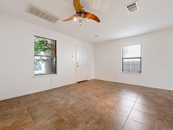 4th image of 13404 Gilwell Dr