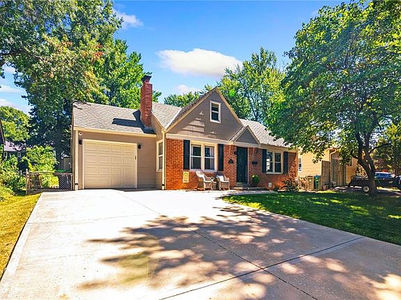 3rd image of 5239 Clark Dr