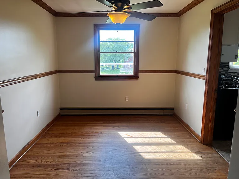 10 Steiger Ave #1 — Photo 5