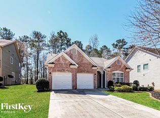 2816 Harcourt Dr, Locust Grove, GA 30248