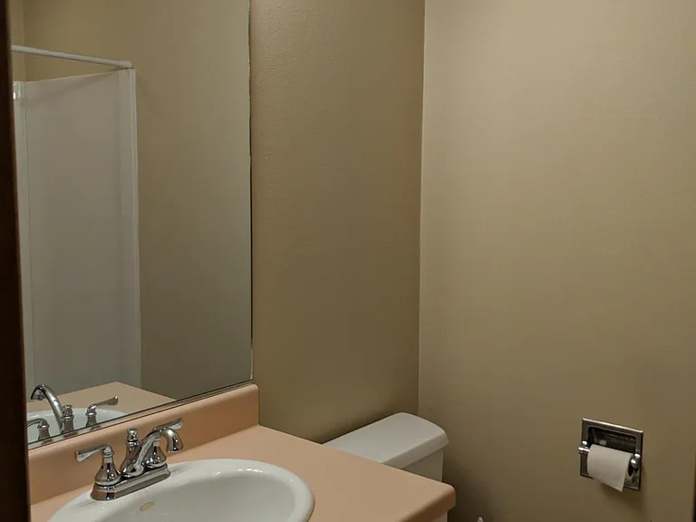Mud bathroom