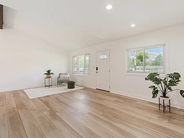 2050 Byron Dr — Photo 6