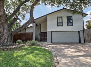 1008 Via Valencia, Mesquite, TX 75150