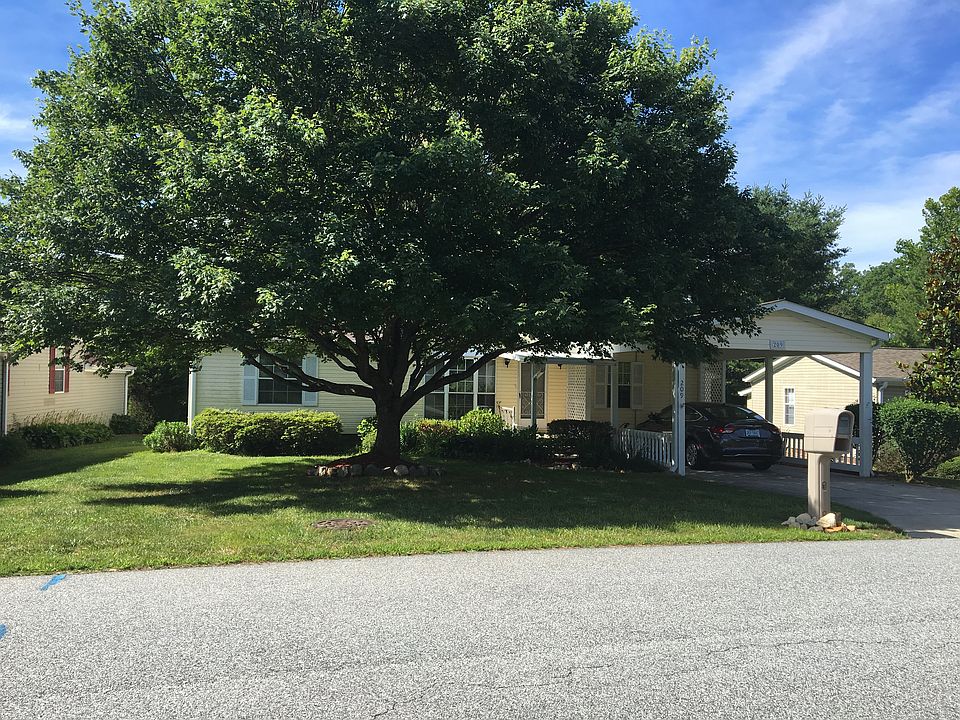 1st image of 209 Misty Ln