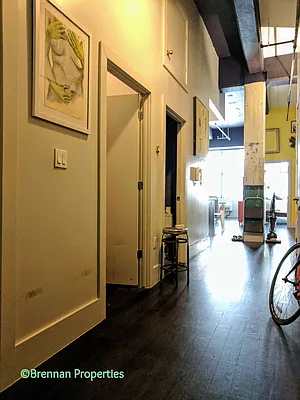 Rented by Manhattan Management LLC | media 42