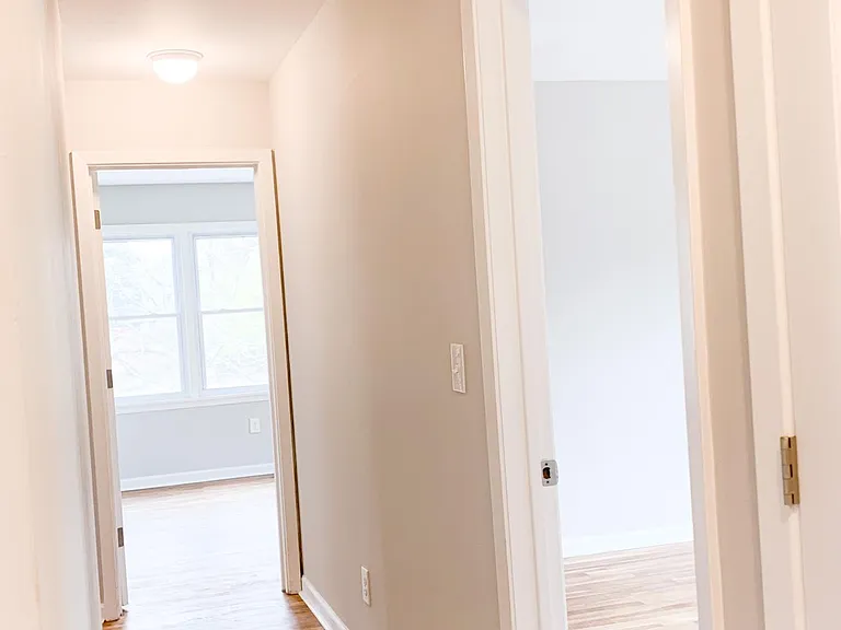 108 Tenney Ct — Photo 13