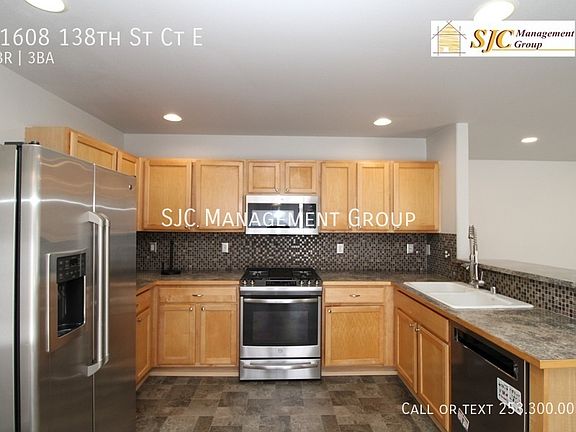 3rd image of 11608 138th Street Ct E
