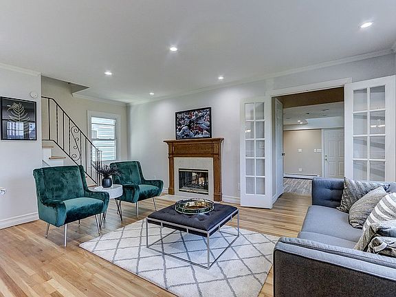 5th image of 45 Maple St