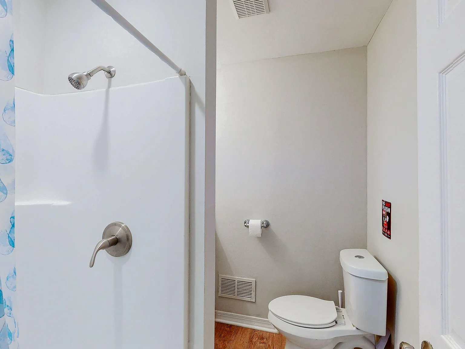 4 bed, 5.0 bath, 3000 sqft, $1,079 — Photo 4