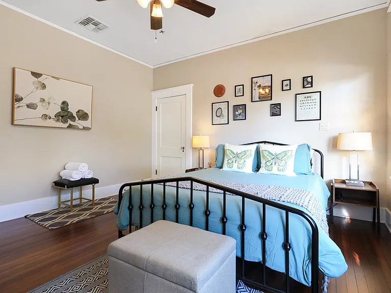 802 N Olive St — Photo 8
