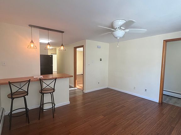 Living Room, Breakfast Bar, Kitchen