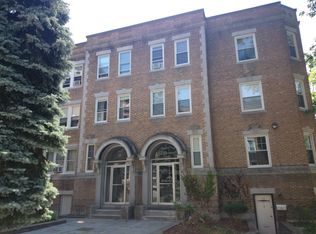 17 Westbourne Ter #1, Brookline, MA 02446