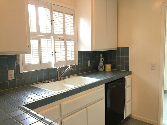 4th image of 1081 Laureles Dr