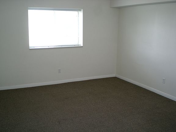 3rd image of 1551 W Westbury Way #L