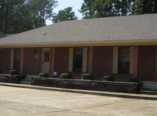 435 Katherine Dr, Flowood, MS 39232