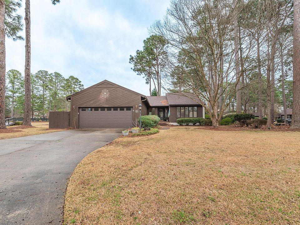 1st image of 7 Perth Ct N