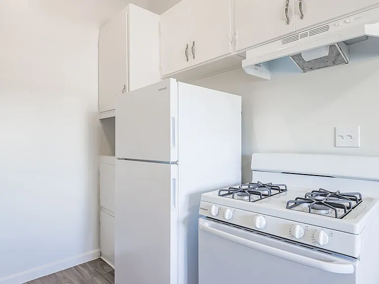 127 W Renette Ave — Photo 8