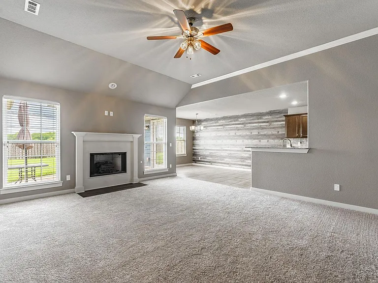 3757 Deerhurst St — Photo 3
